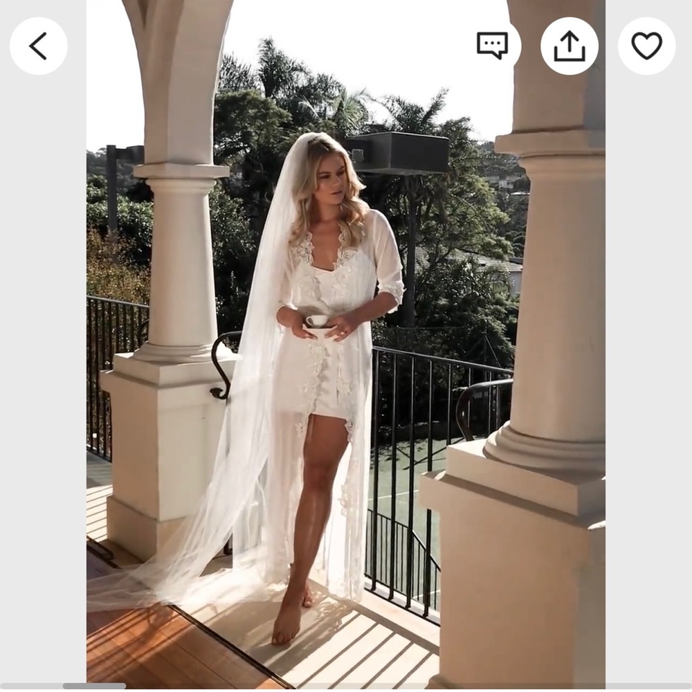 White Le Rose getting ready robe and slip